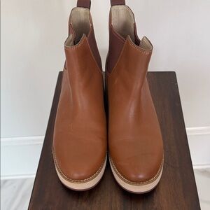 Women’s Chelsea Boots in Brown Leather